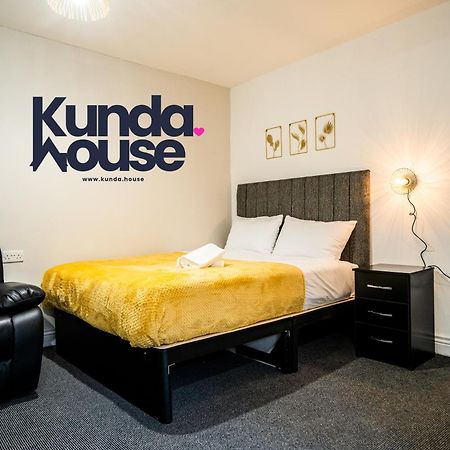 버밍엄 Kunda House In Tyseley 아파트 외부 사진