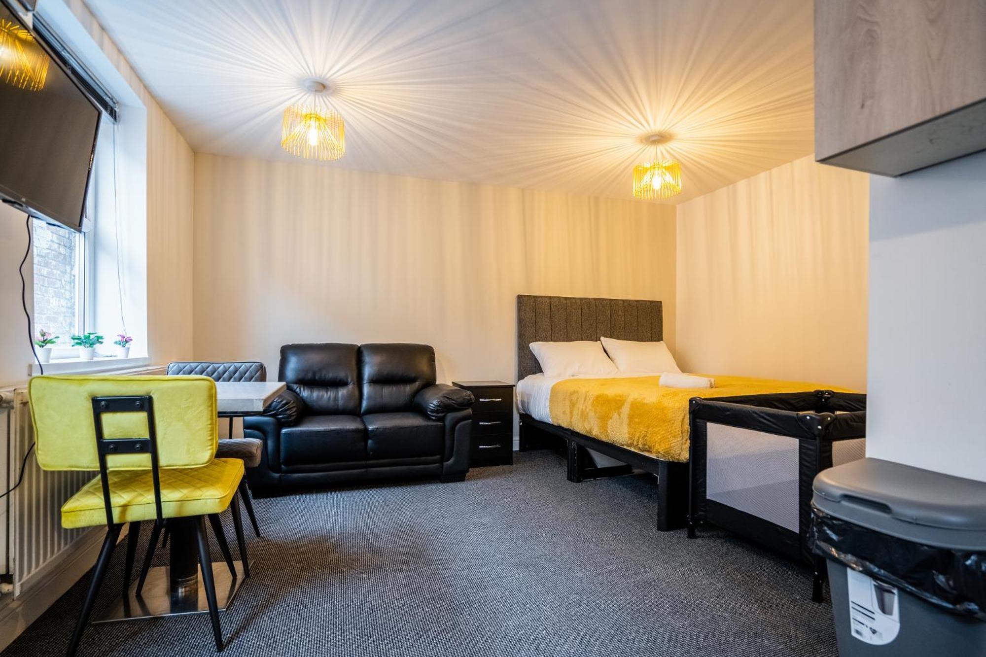 버밍엄 Kunda House In Tyseley 아파트 외부 사진
