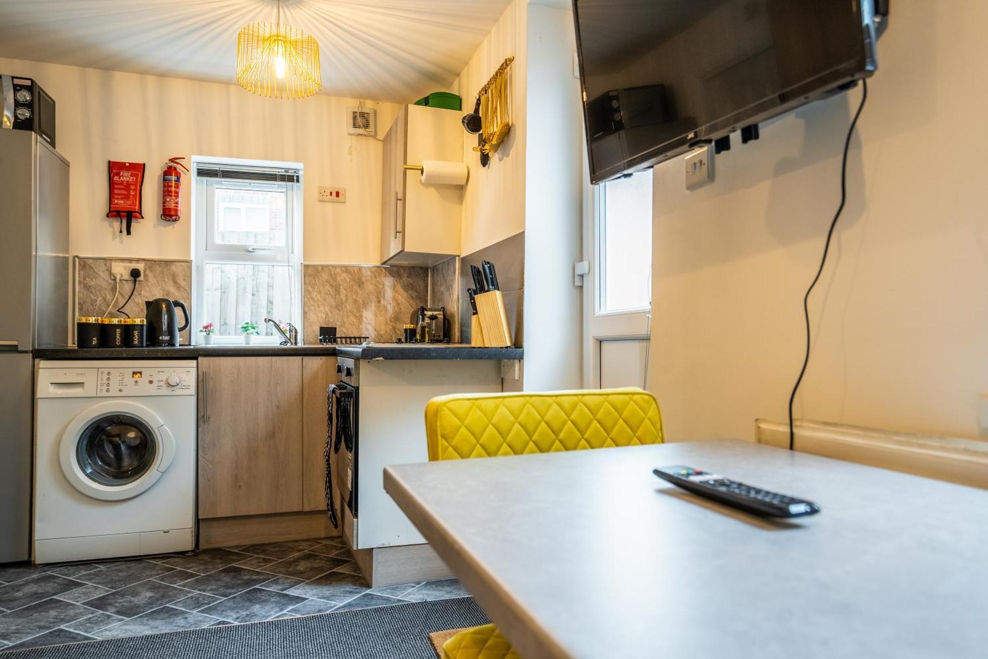 버밍엄 Kunda House In Tyseley 아파트 외부 사진