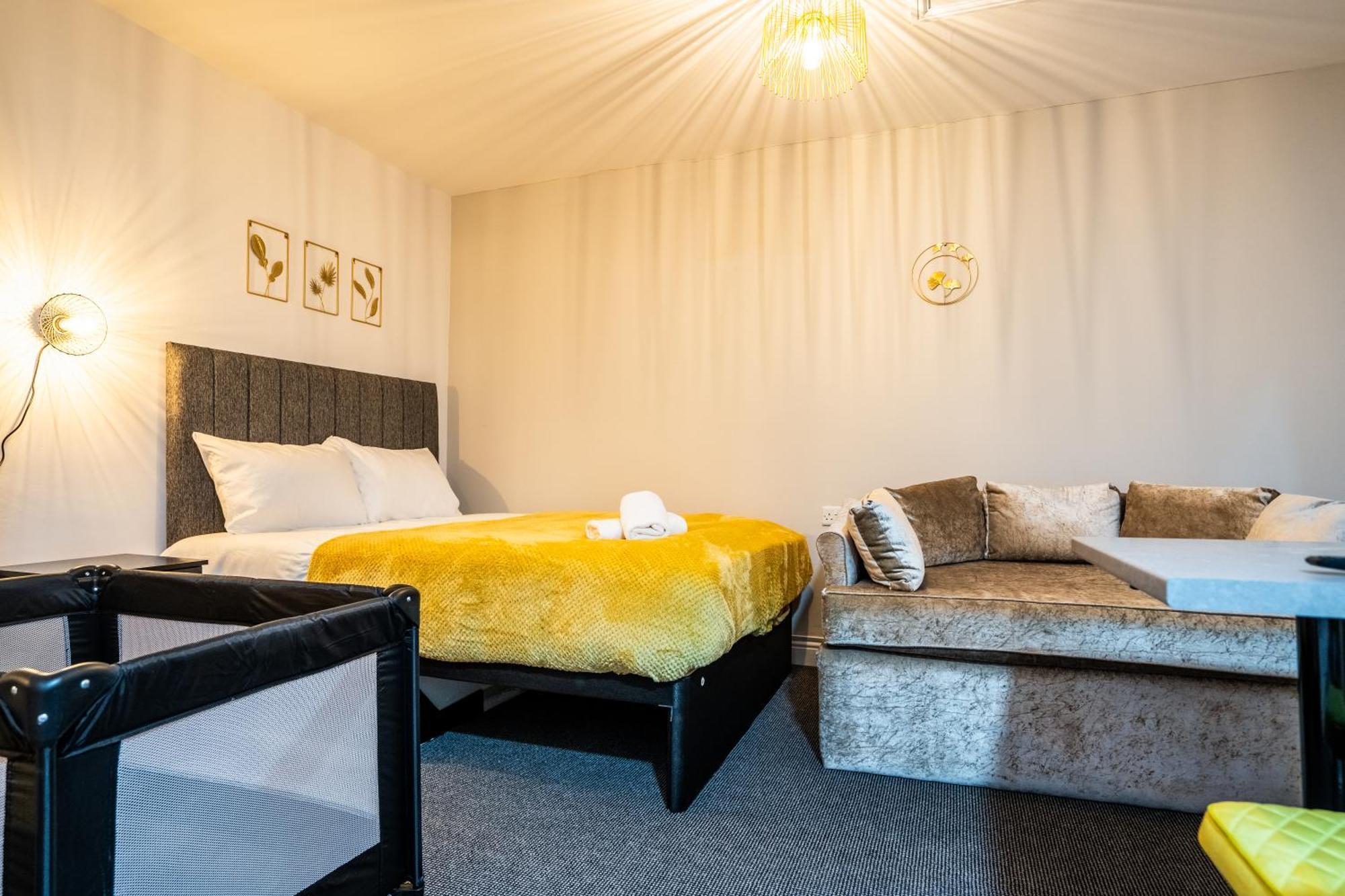 버밍엄 Kunda House In Tyseley 아파트 외부 사진