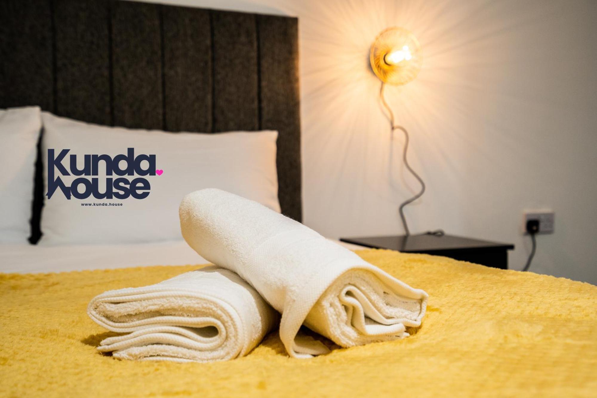 버밍엄 Kunda House In Tyseley 아파트 외부 사진
